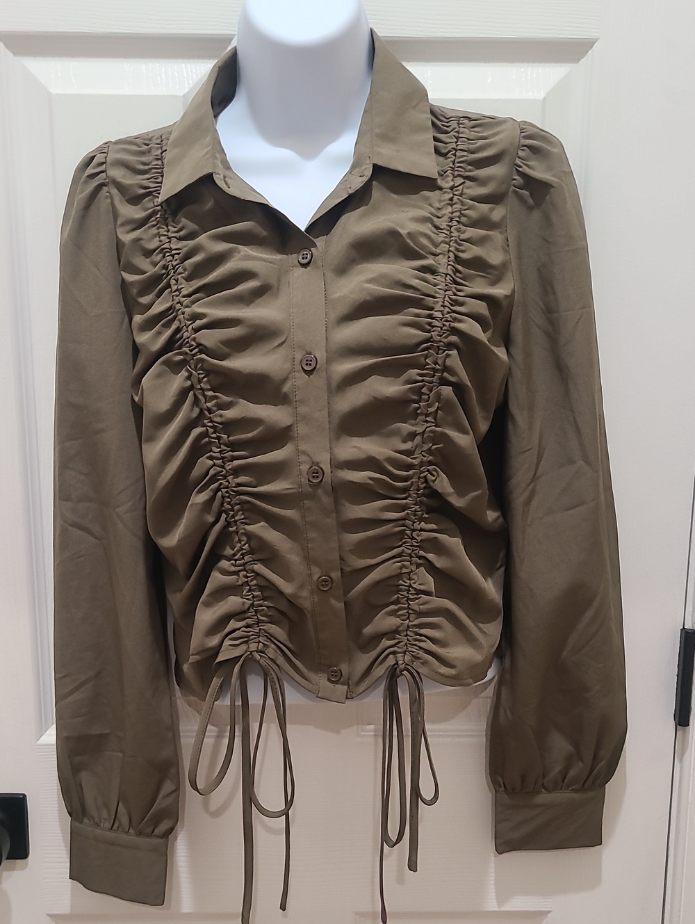 Women's Ruched Button-Front Blouse in Olive
